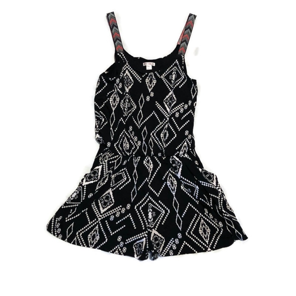 Romper Xhilleration Black White Pink Short